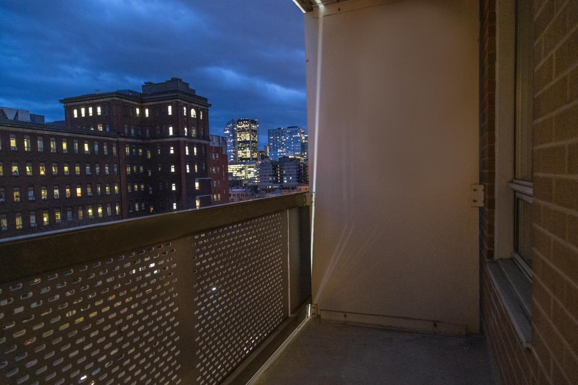 Hotel Faubourg Montreal Centre-Ville Downtown Exterior foto