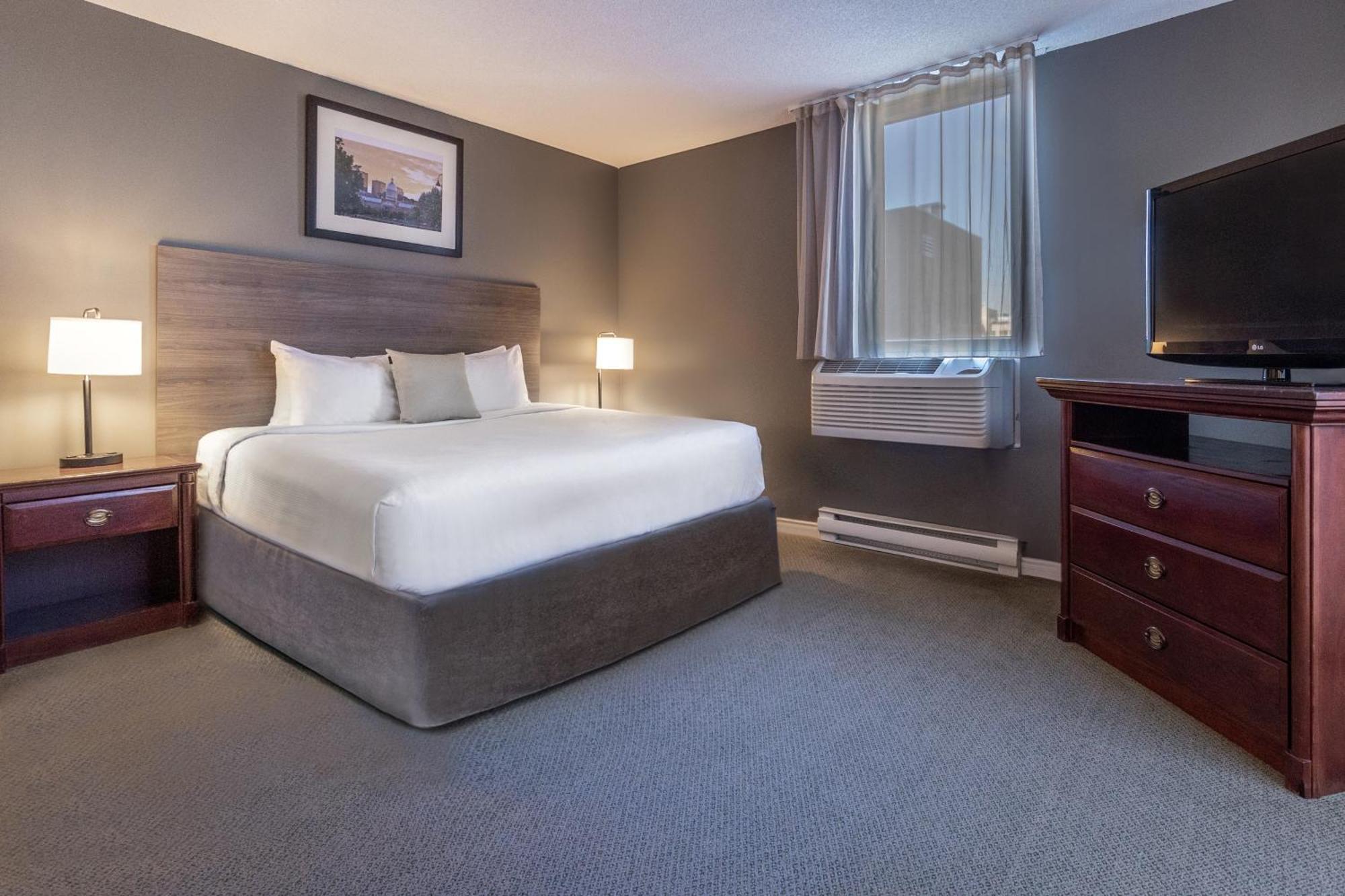 Hotel Faubourg Montreal Centre-Ville Downtown Exterior foto